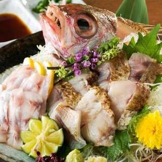 「Nakamata的豪華課程，主打藍鰭吞拿魚，最適合銀座宴會」。