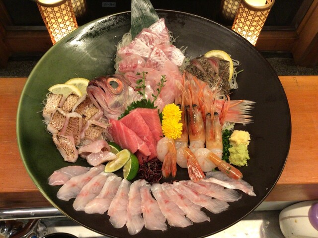 銀座ののどぐろ専門で過ごす贅沢な夜…個室席でゆっくりお楽しみください