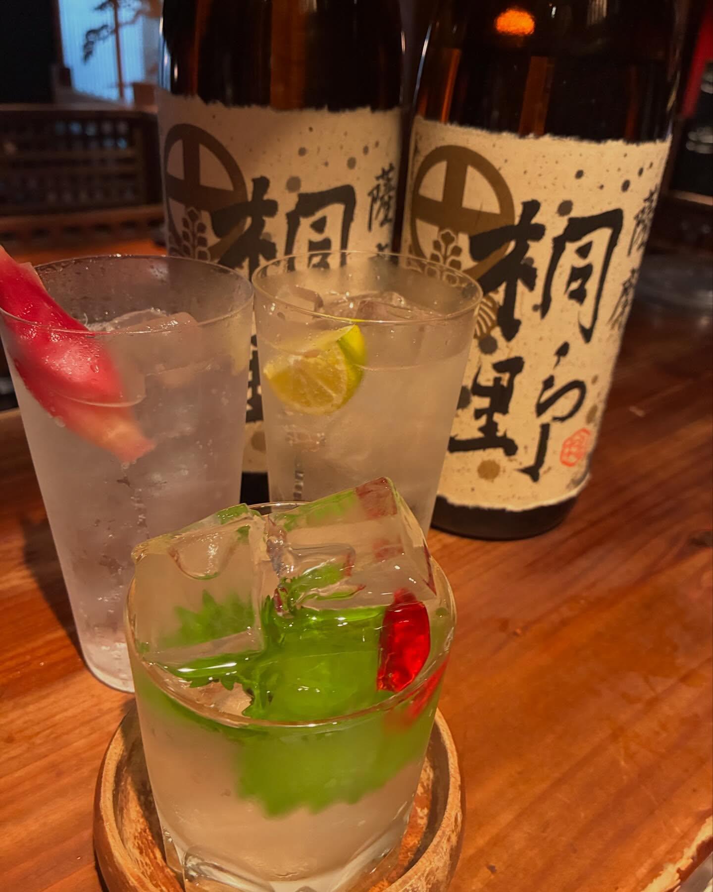 のどぐろ中俣築地店です。のどぐろ原始焼きと焼酎の居酒屋です。