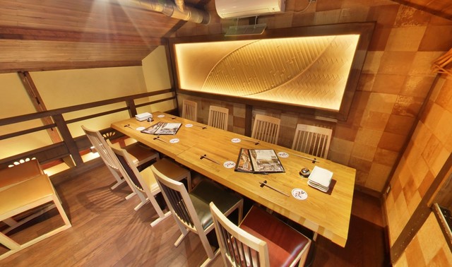 八丁堀で美味しい原始焼きと酒を楽しむ!落ち着いた和空間で飲み放題付きコースを満喫