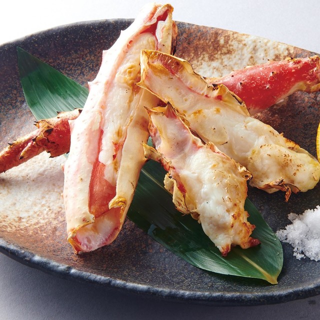 八丁堀の隠れ家「中俣酒造 館」で味わう、こだわりの炭火焼魚介料理